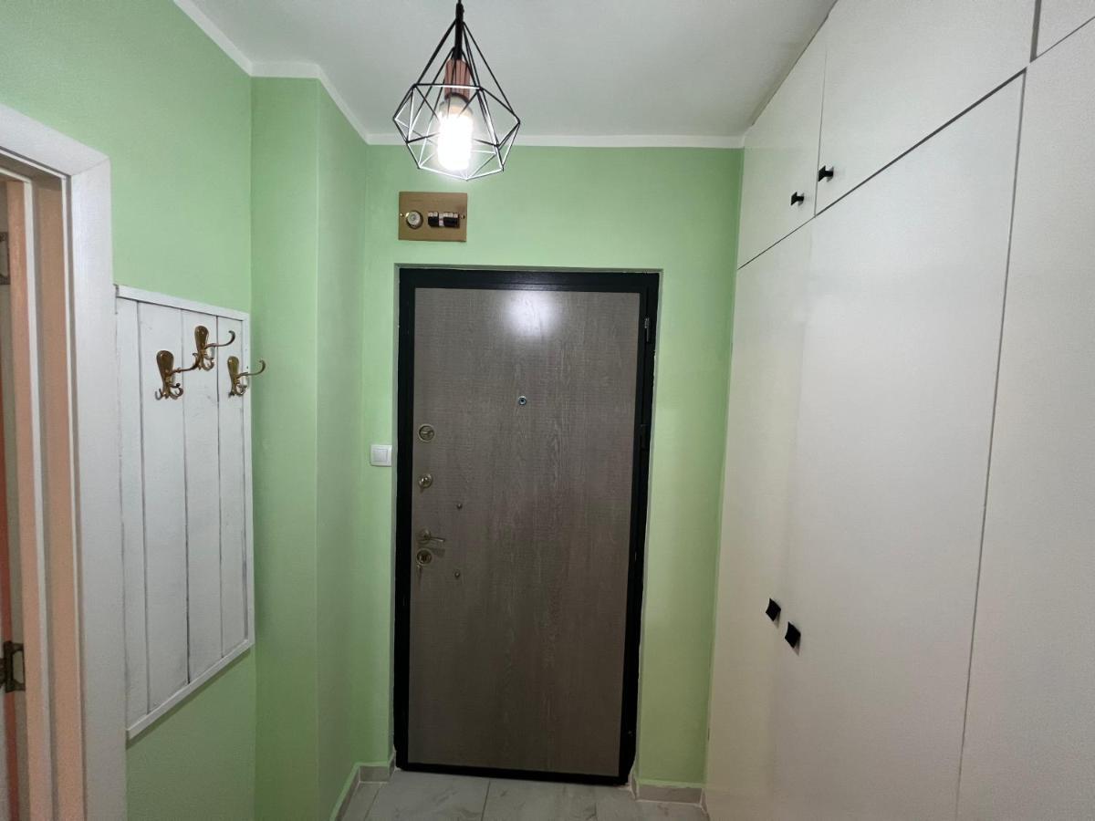Midtown Apartment Kŭrdzhali Eksteriør billede