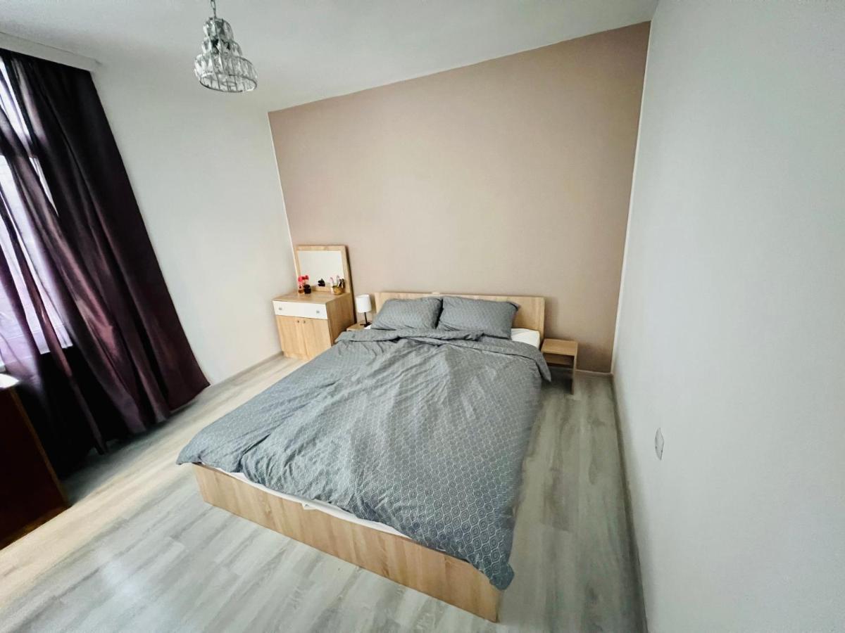 Midtown Apartment Kŭrdzhali Eksteriør billede