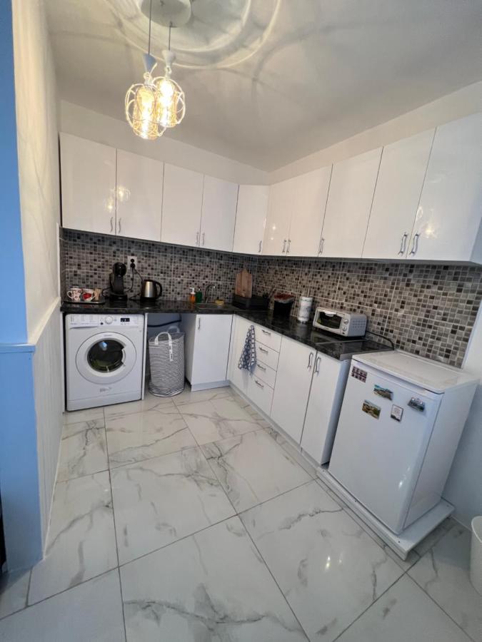Midtown Apartment Kŭrdzhali Eksteriør billede